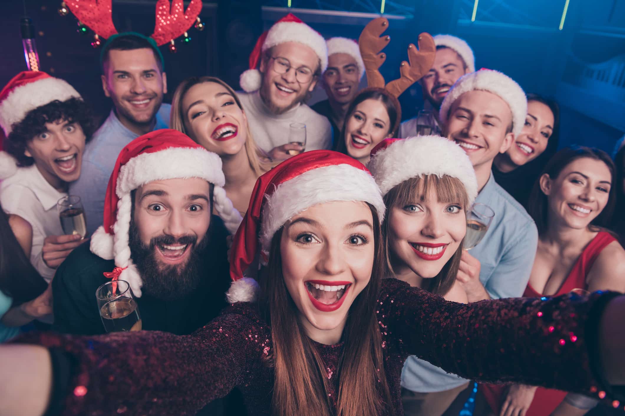 Dents blanches : 4 recettes maison avant les selfies du réveillon